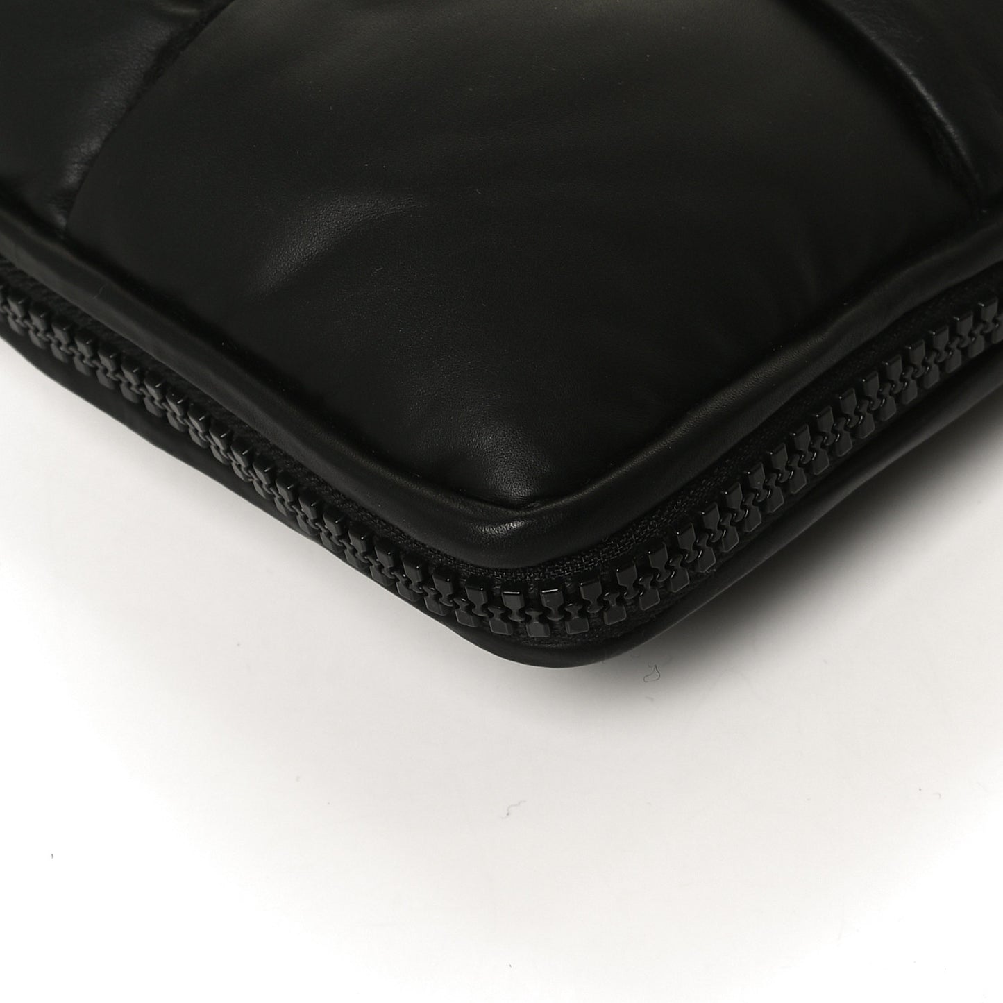 Calfskin Maxi Intrecciato Puffy Laptop Pouch Black