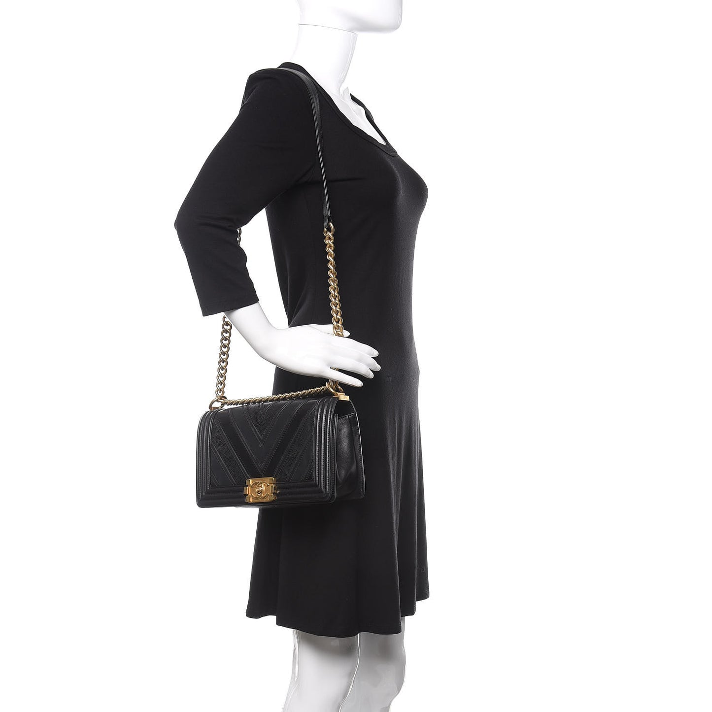 Caviar Glazed Calfskin Chevron Medium Boy Flap Black