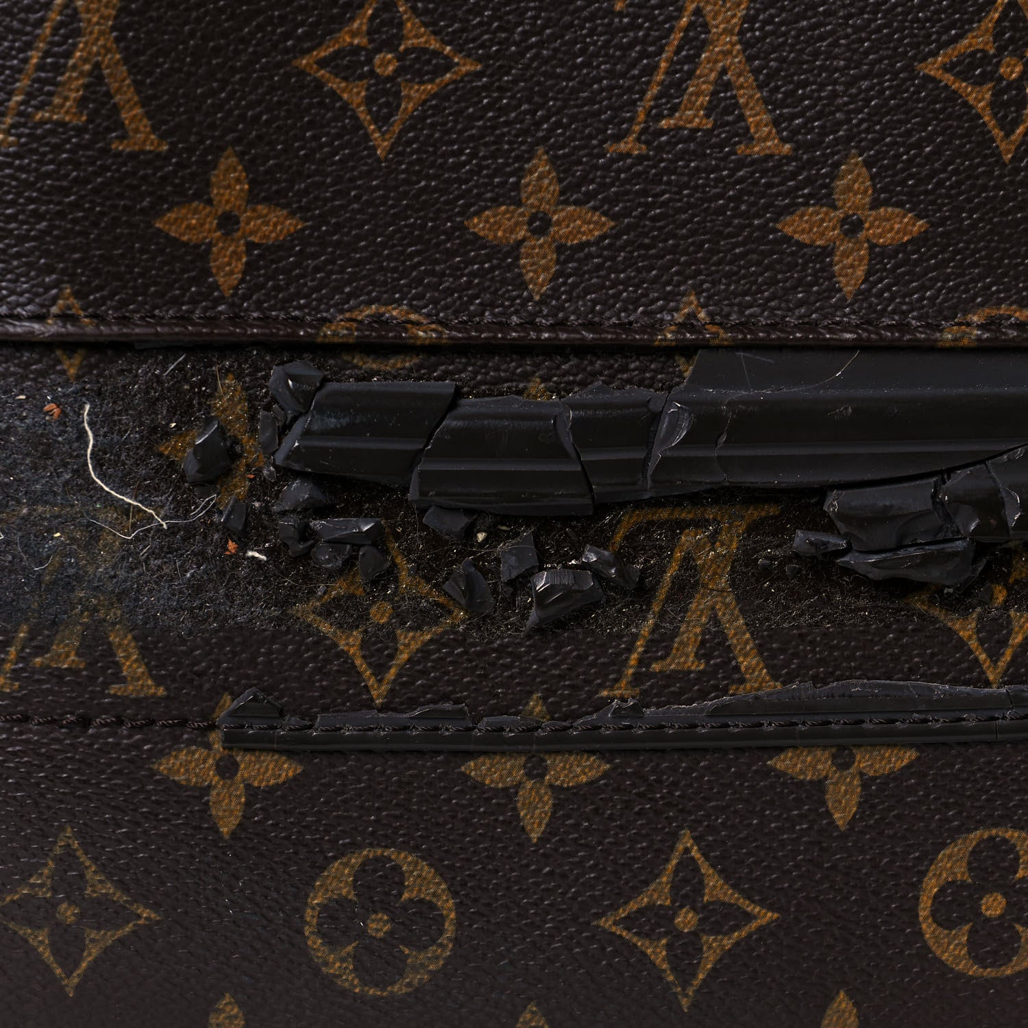 Louis Vuitton Monogram Pegase 65 22 of 23