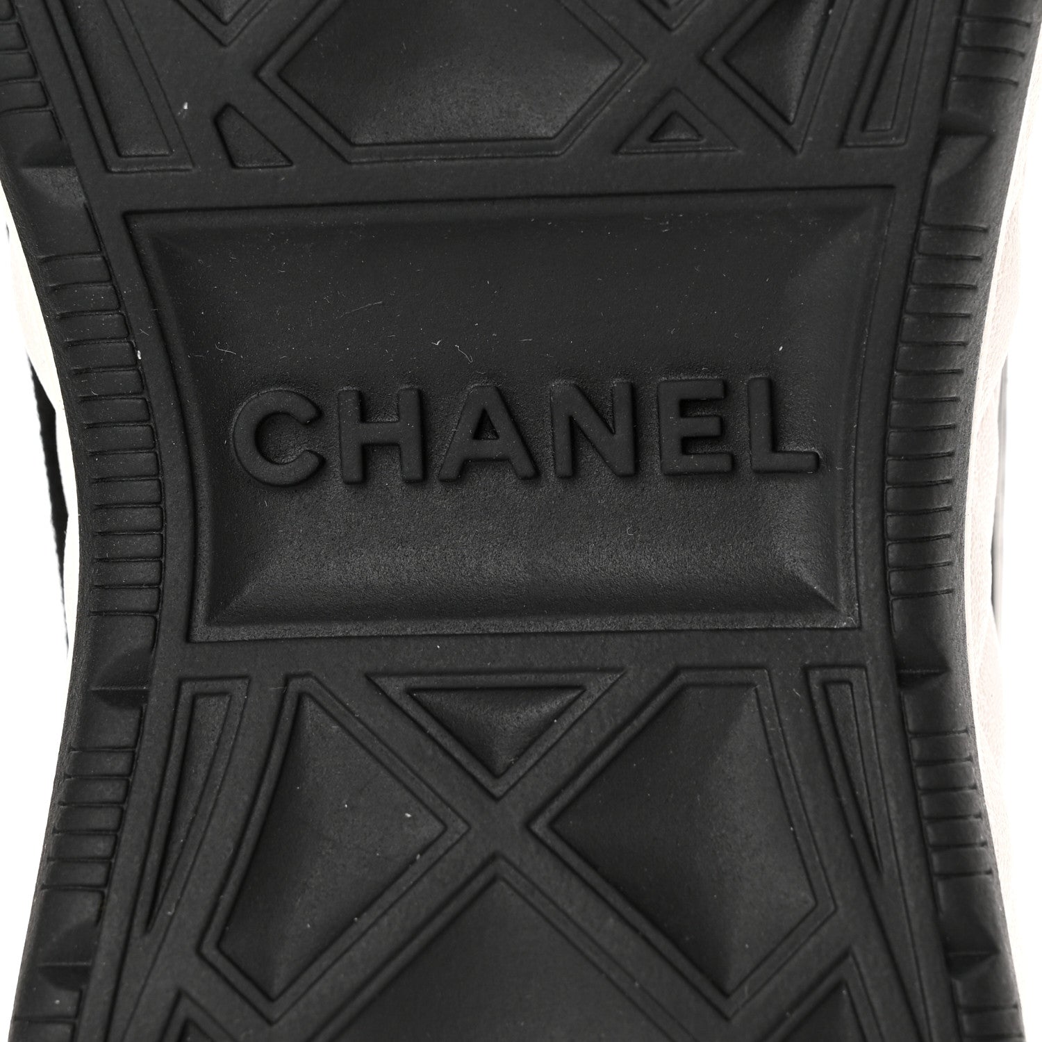 Chanel Velvet Calfskin Mixed Fibers CC Sneakers 37 Black 6 of 13