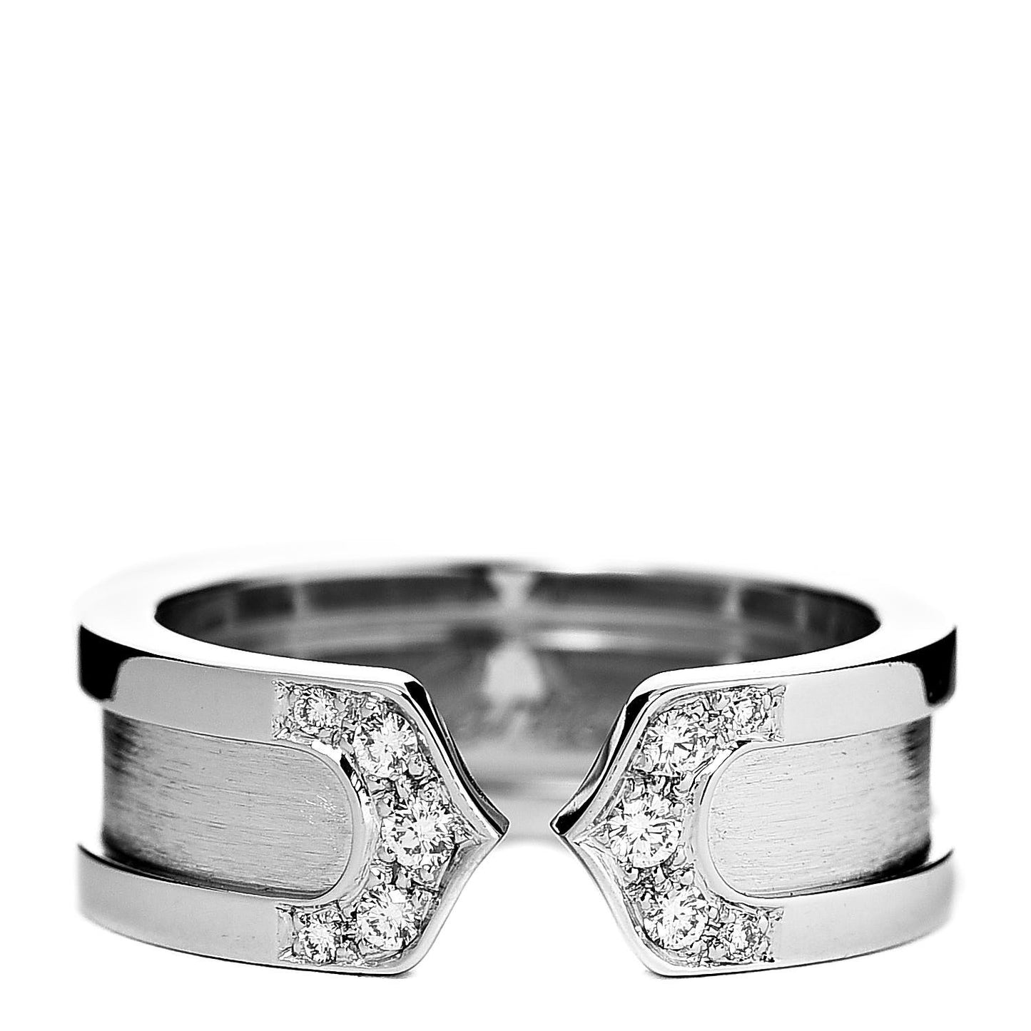 18K White Gold Diamond 6.5mm Logo De Ring 49 4.75