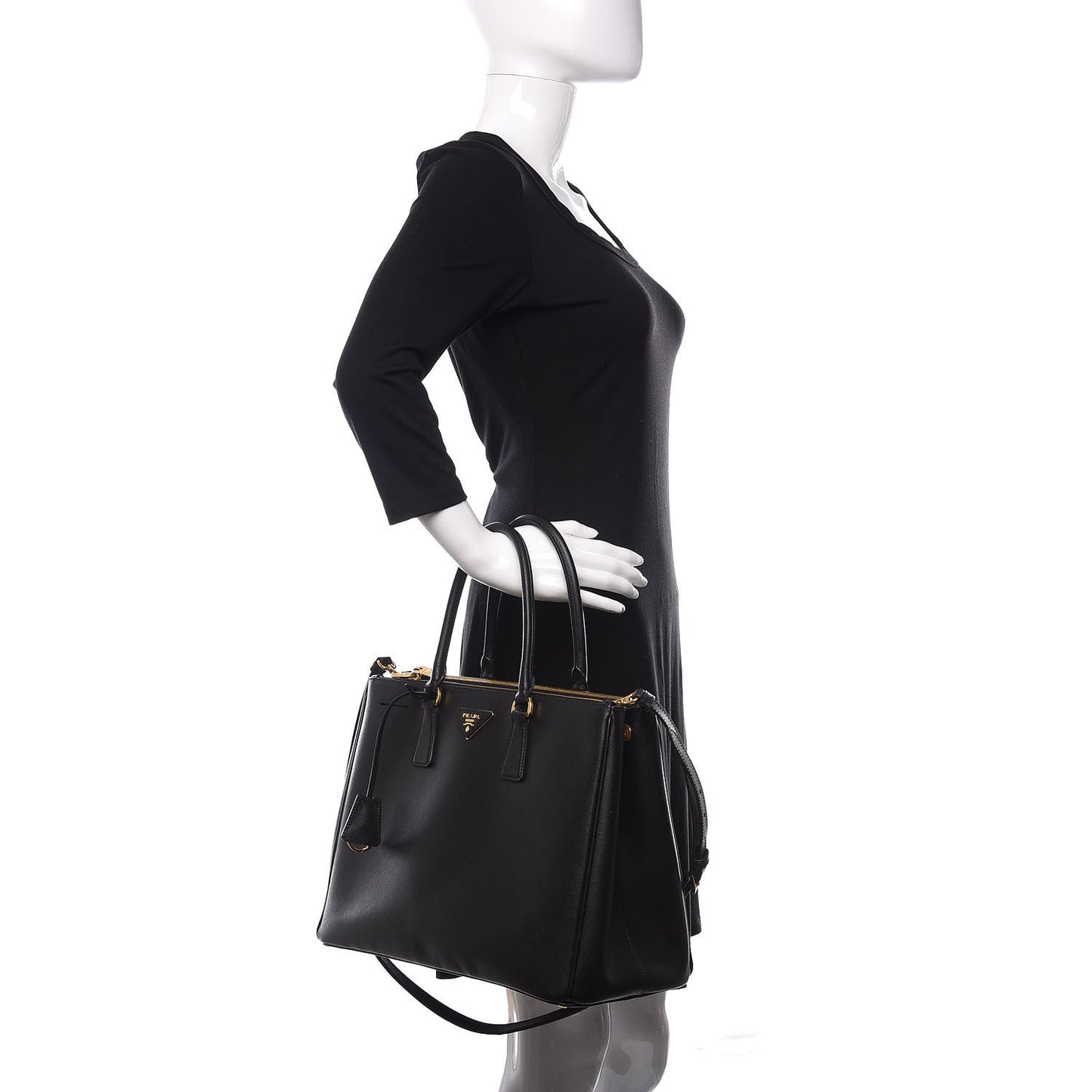 Saffiano Medium Galleria Double Zip Tote Black