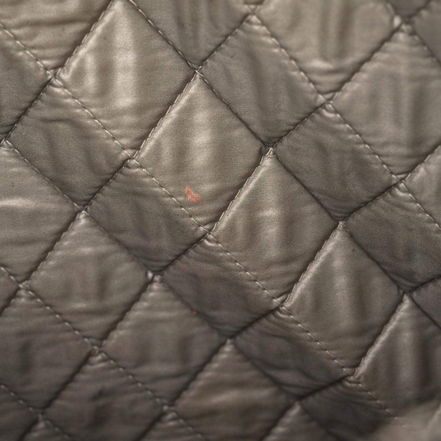 Chanel Cracked Metallic Calfskin Quilted Large Boy Cosmetic Case Silver 15 of 17