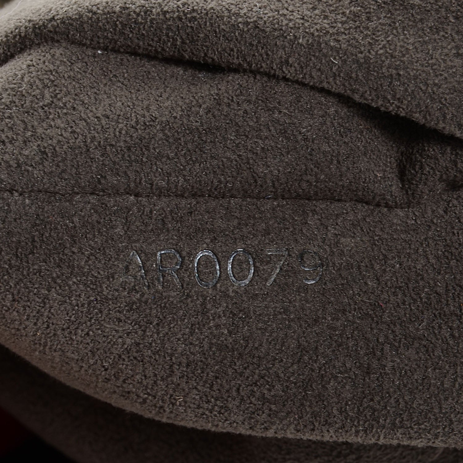 Louis Vuitton Mahina XS Gris 7 of 7