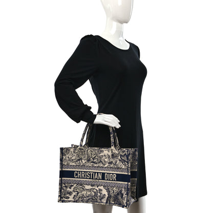 Christian Dior Canvas Embroidered Medium Dioriviera Toile De Jouy Book Tote Blue 3 of 8