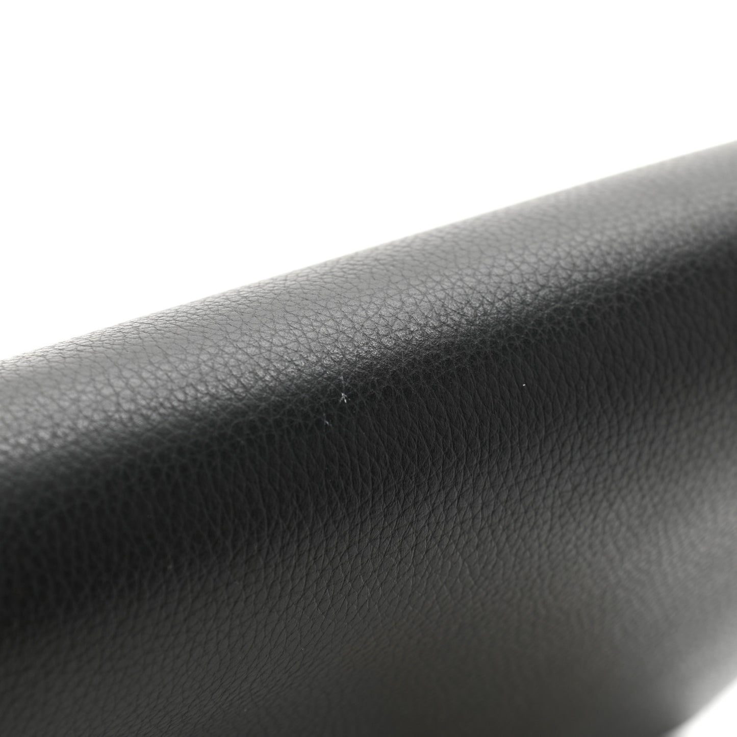 Small Classic Grain Calfskin Medium Darley Black