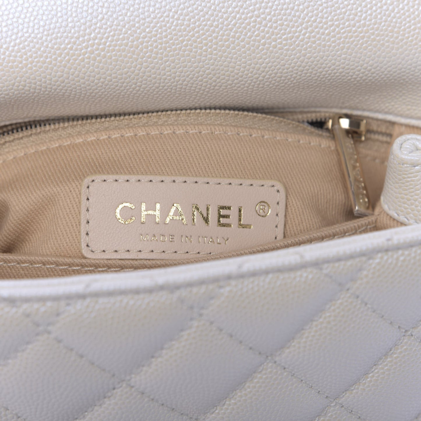 Iridescent Caviar Quilted Extra Mini Coco Handle Flap Ivory