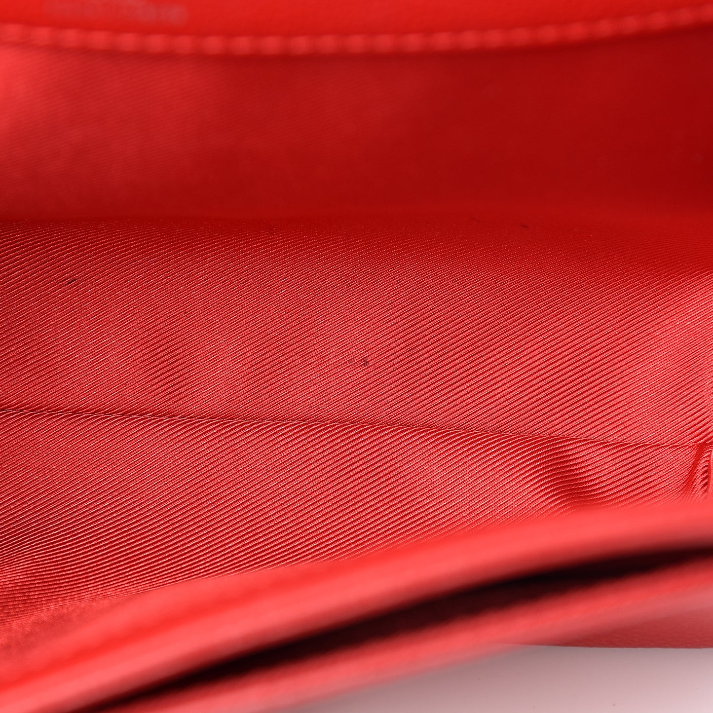 Calfskin Lockme II Chain Bag BB Rubis