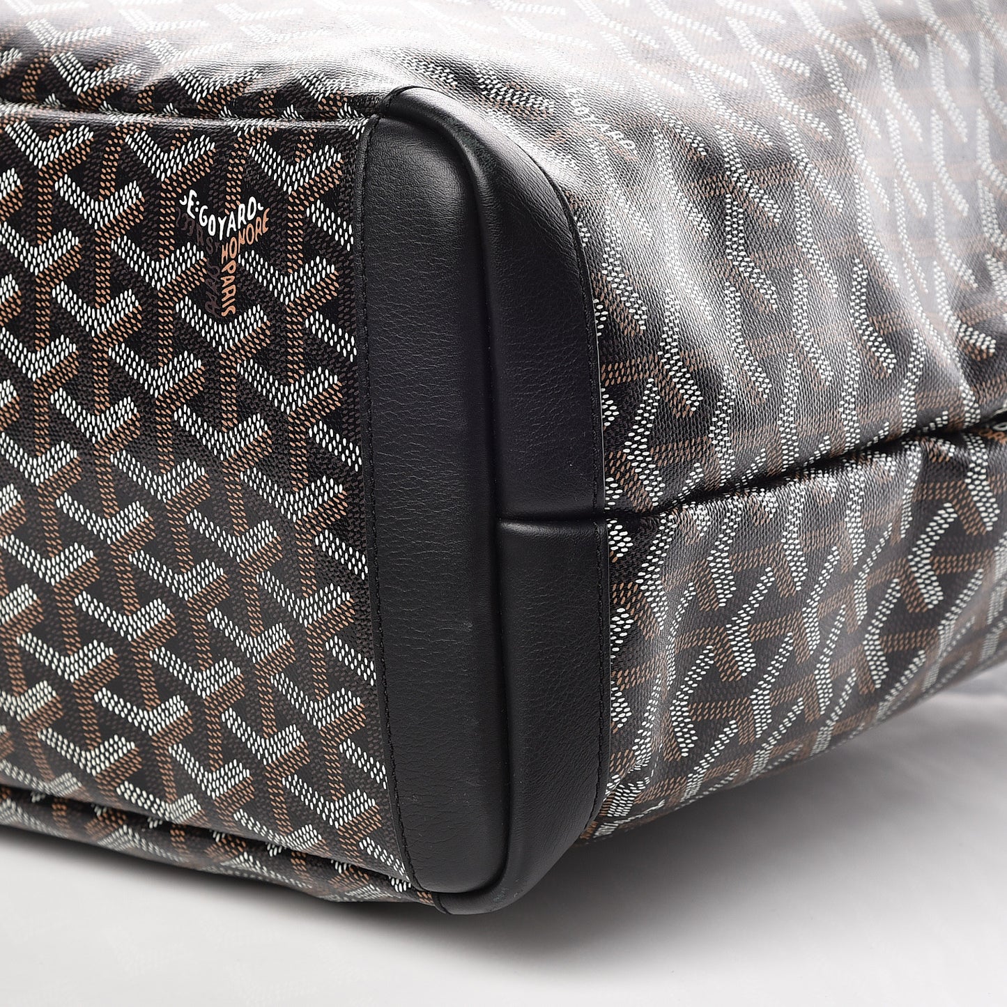 Goyardine Artois MM Black