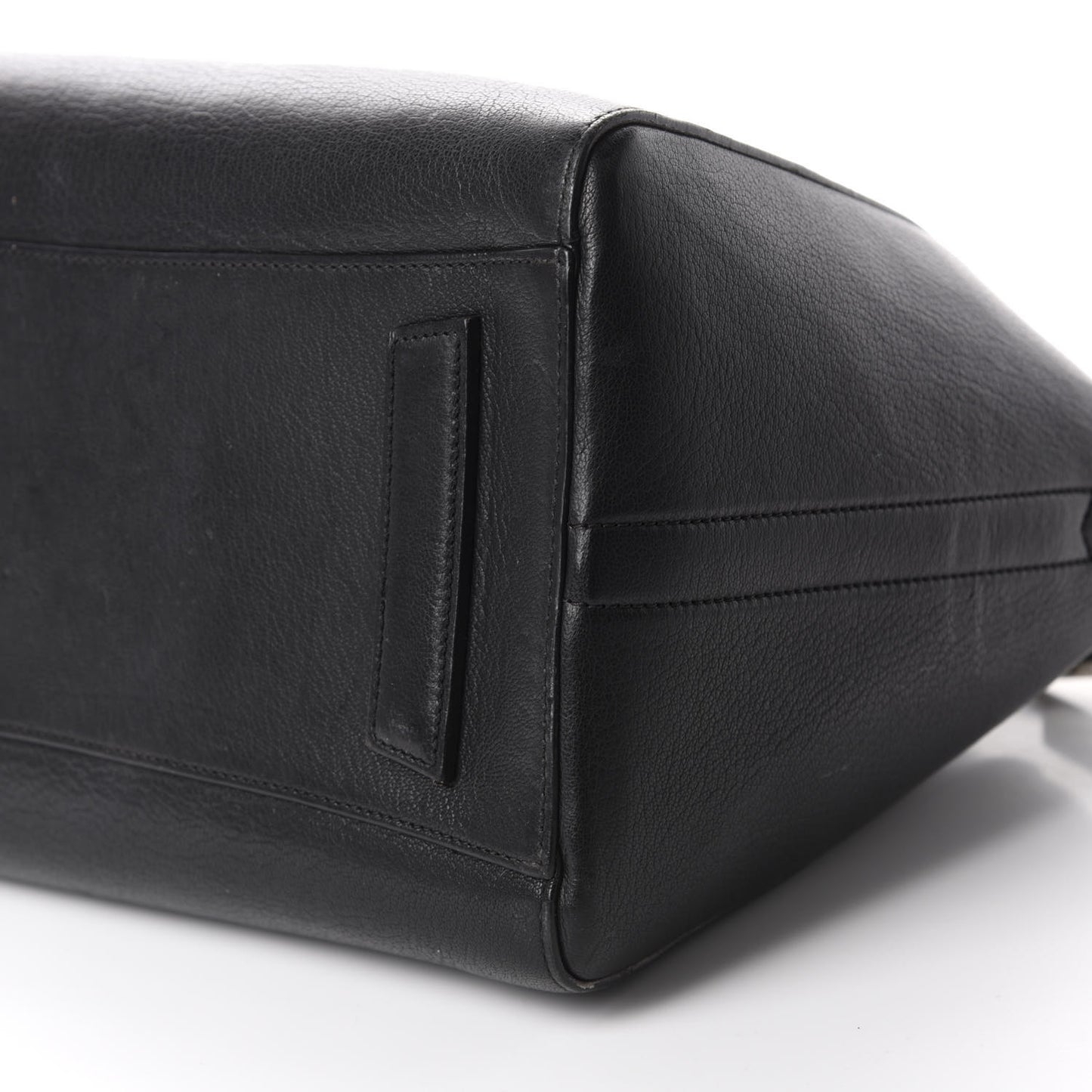 Sugar Goatskin Medium Antigona Black