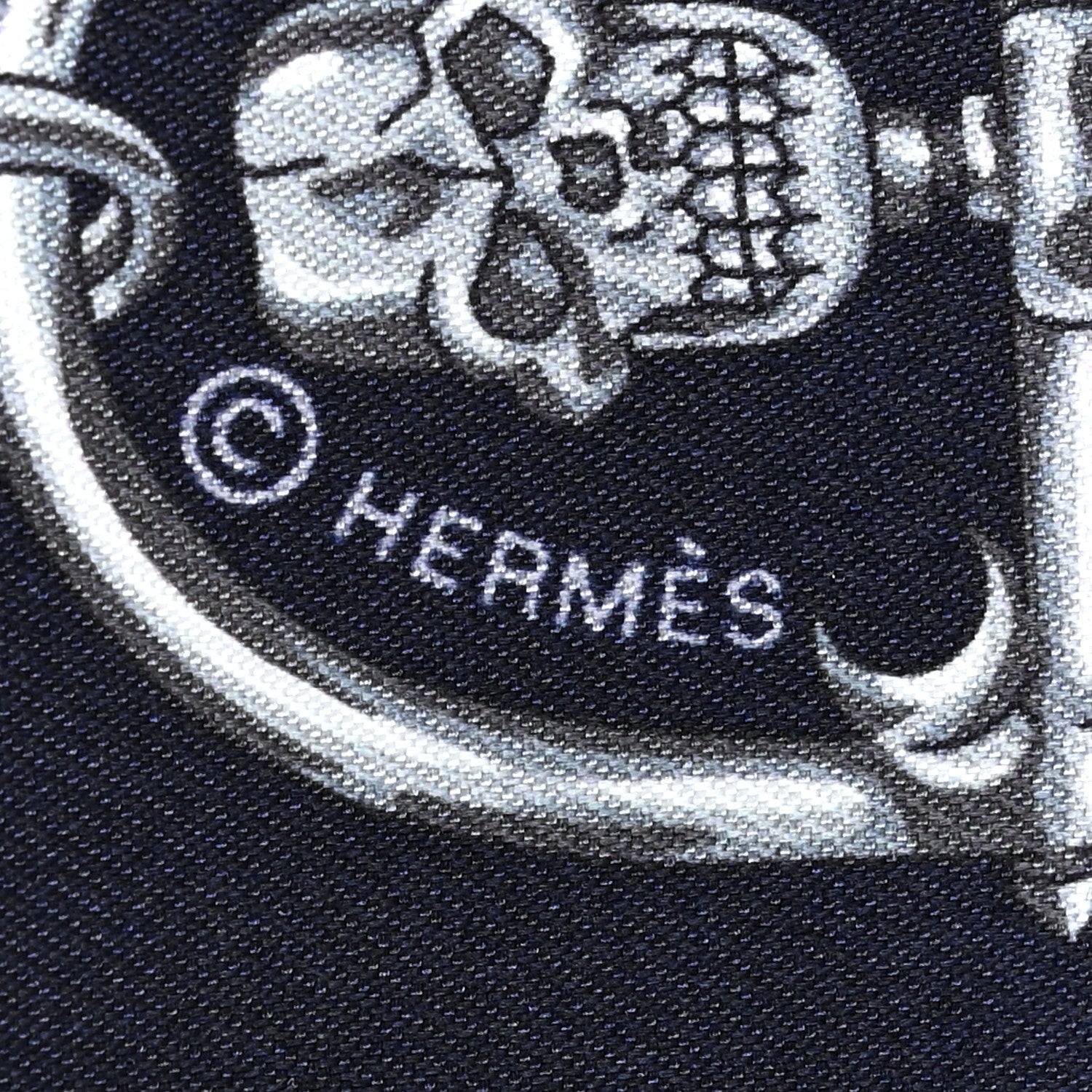Hermes Silk C'est la Fete Twilly Ardoise Clair Rose Pale Bleu Marine 4 of 5