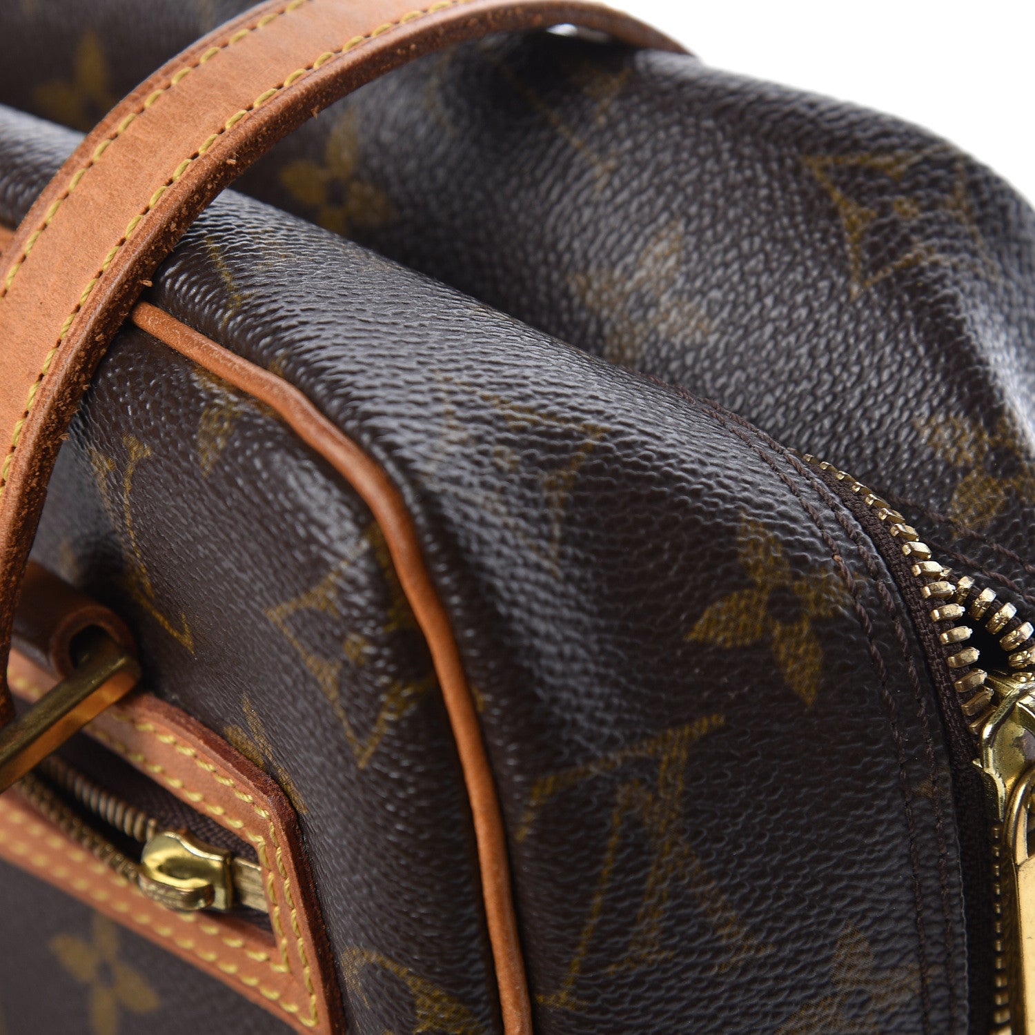 Louis Vuitton Monogram Cite MM 17 of 25