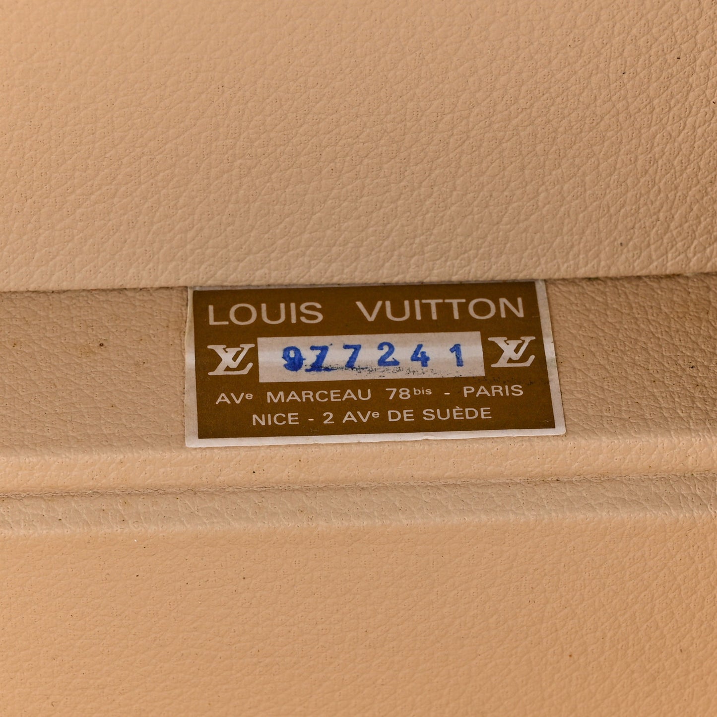 Monogram Alzer 60