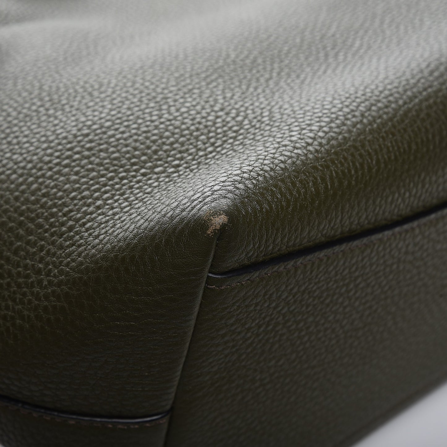 Vitello Daino Logo Tote Dark Green