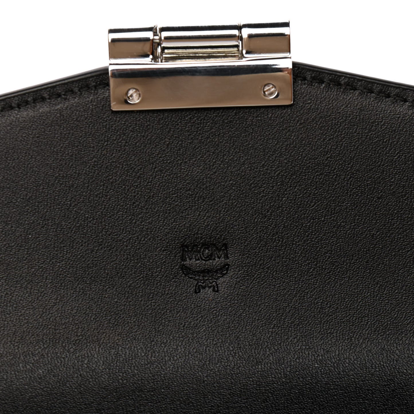 Visetos Calfskin Large Patricia Wallet On Chain Black