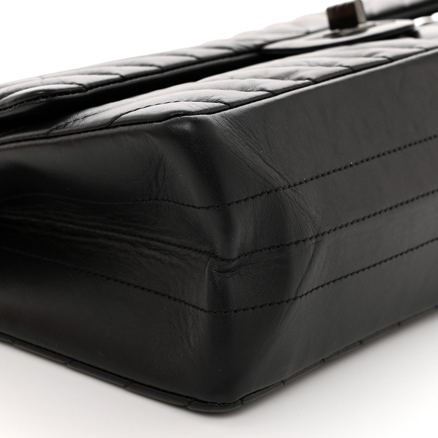Aged Calfskin Chevron Quilted 2.55 Reissue 226 So Black