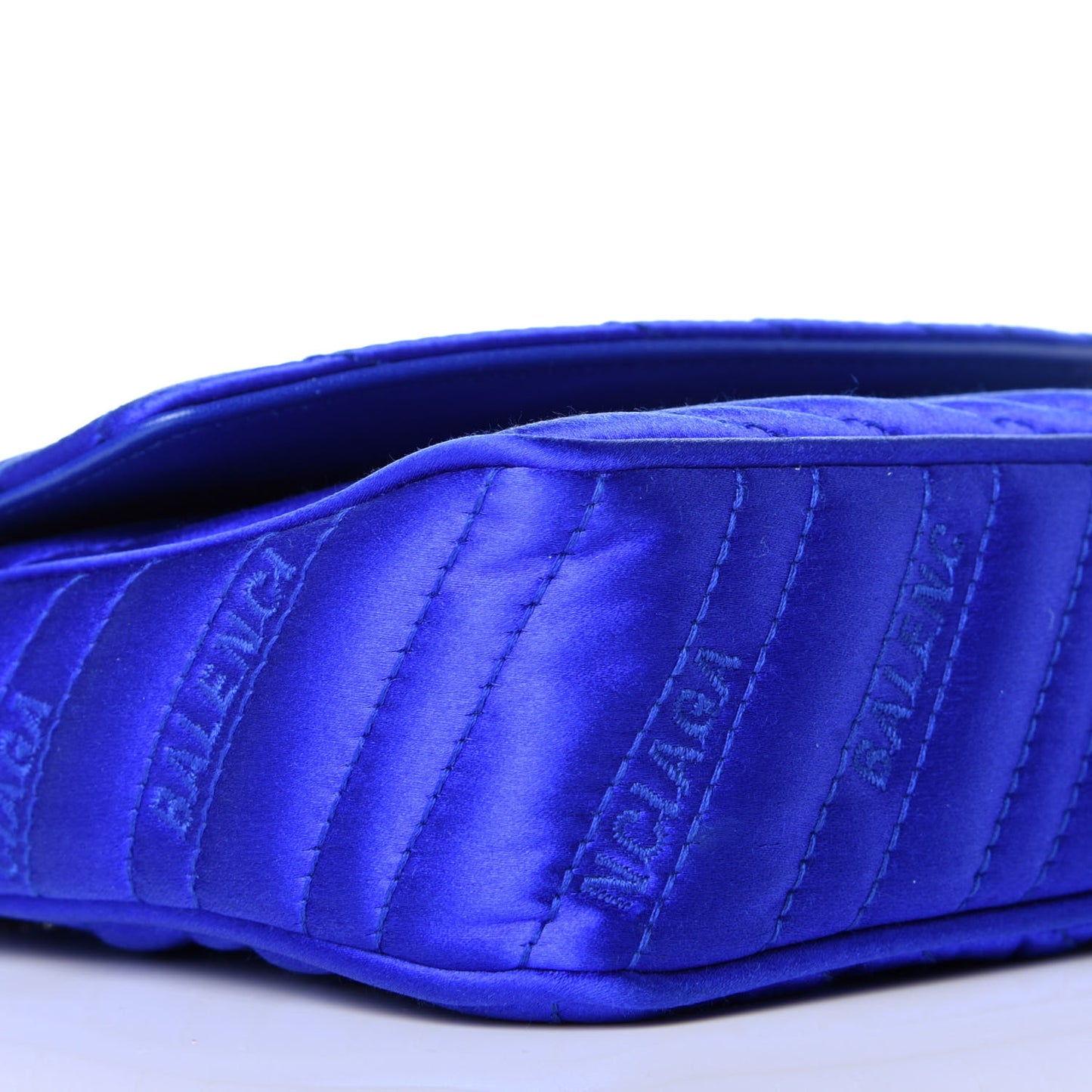 Satin Jacquard Logo Matelasse BB Chain Wallet Electric Bleu