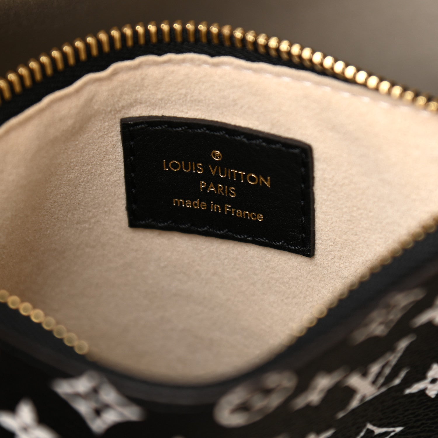 Louis Vuitton Monogram Giant Jungle NéoNoé Ivory 6 of 13