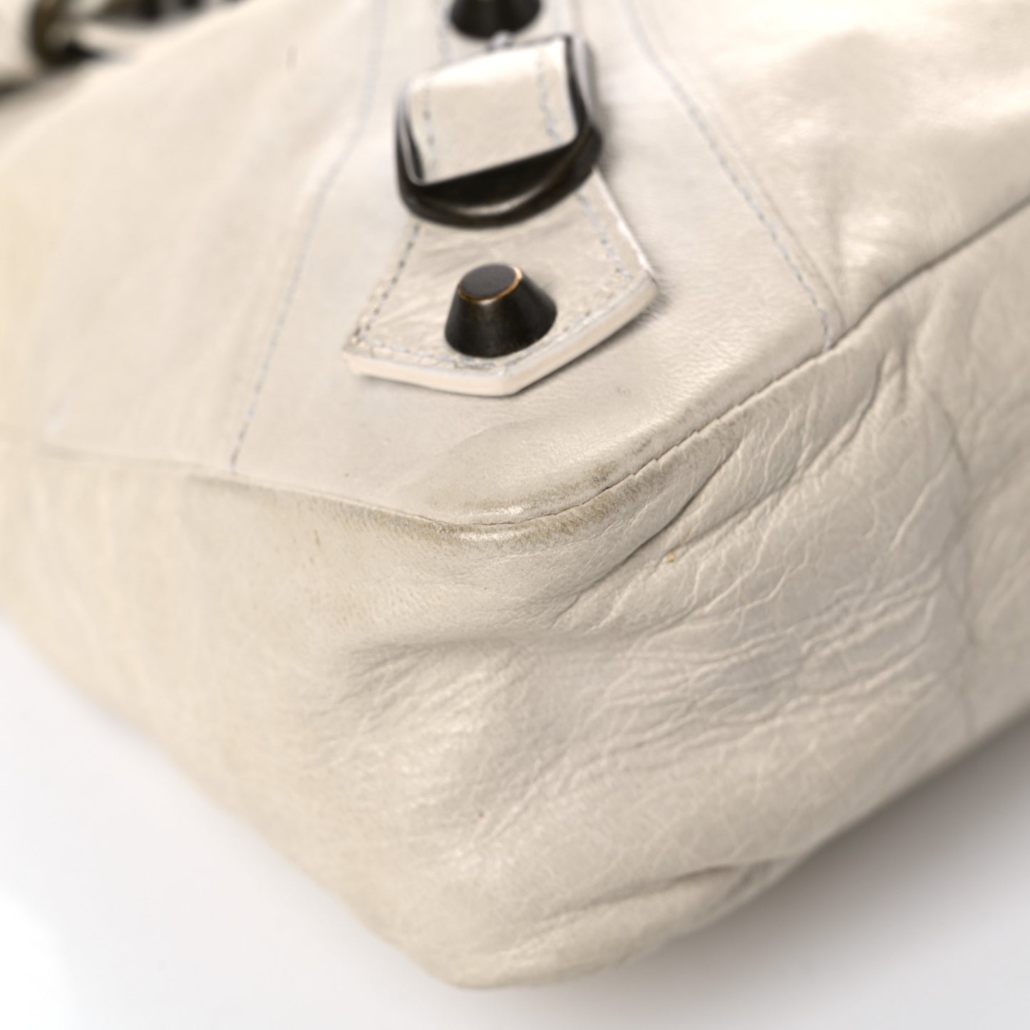 Chevre Classic Hardware First White