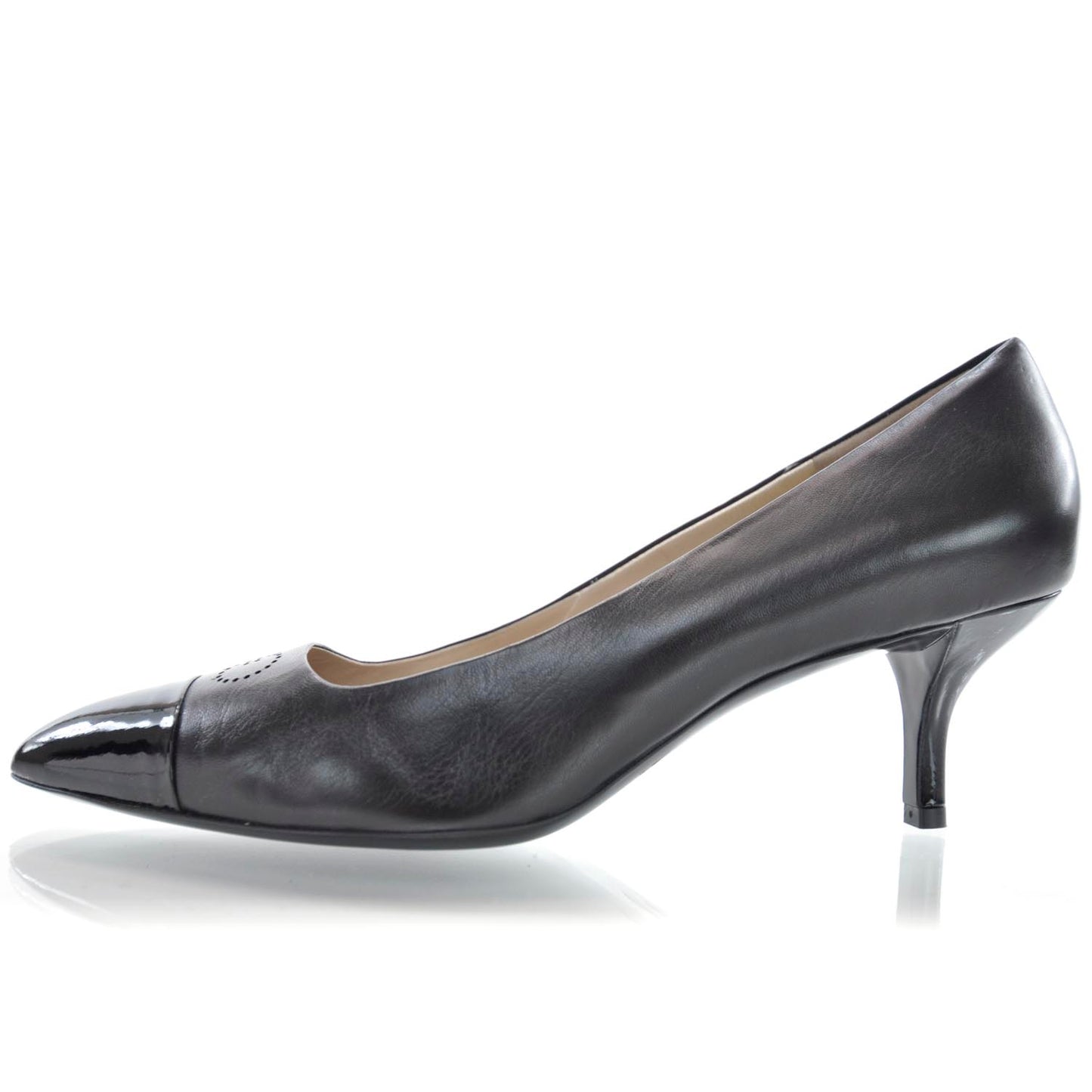 SALVATOREFERRAGAMOLeatherLowHeelsPumps9BBlack