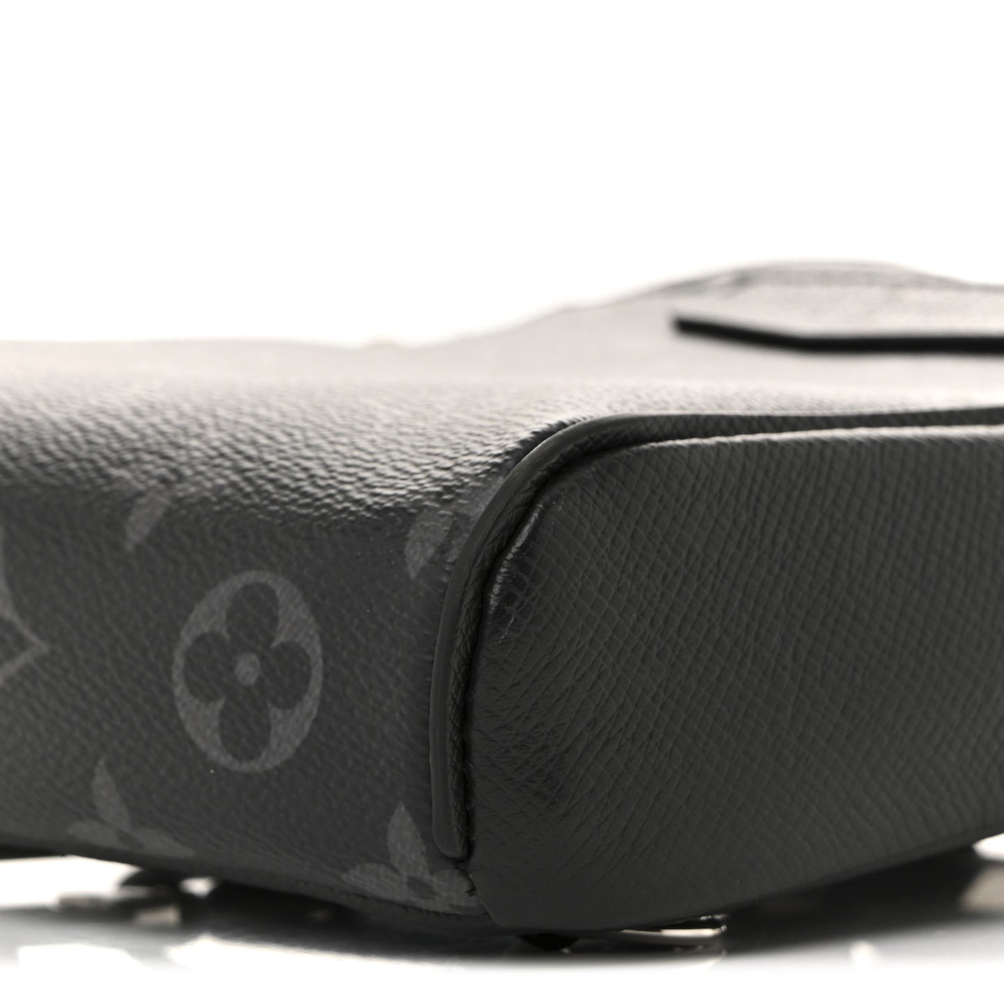 Taigarama Outdoor Slingbag Black