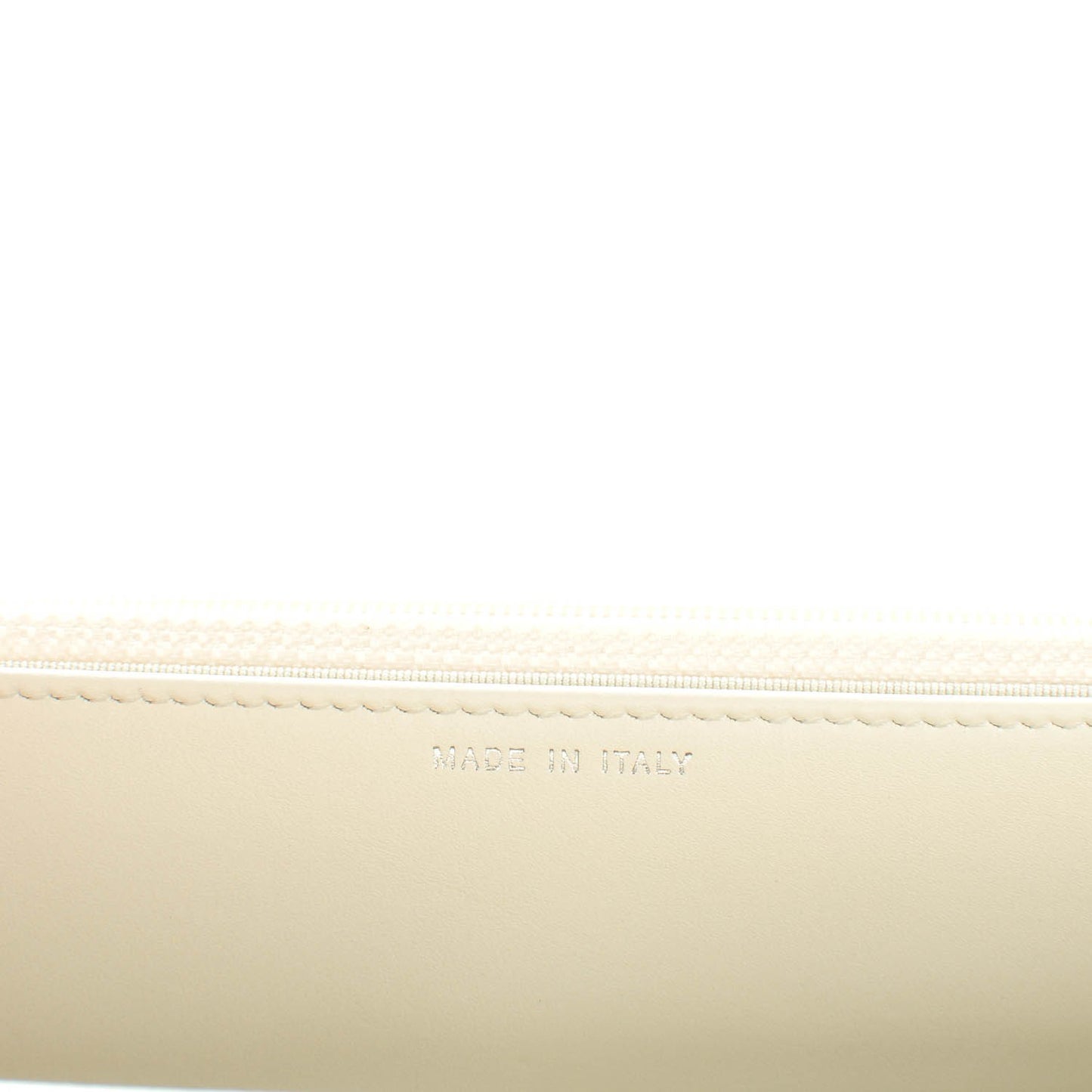 Metallic Calfskin Lucky Charms Casino 2.55 Reissue Wallet On Chain WOC Ivory