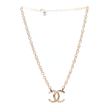 Chanel Metal Quilted CC Necklace Gold 3 of 5