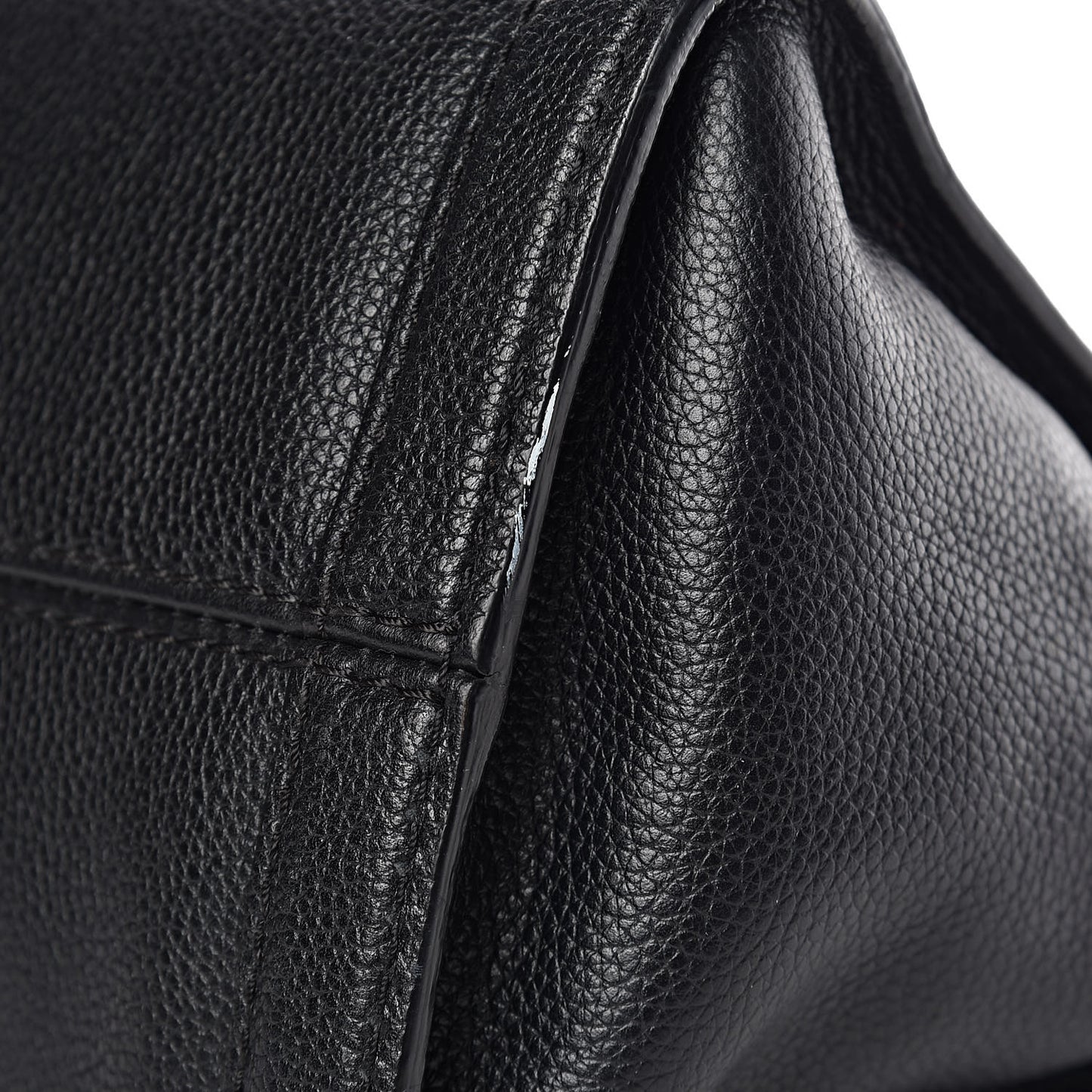 Pebbled Calfskin Small Skull Padlock Zip Around Tote Black