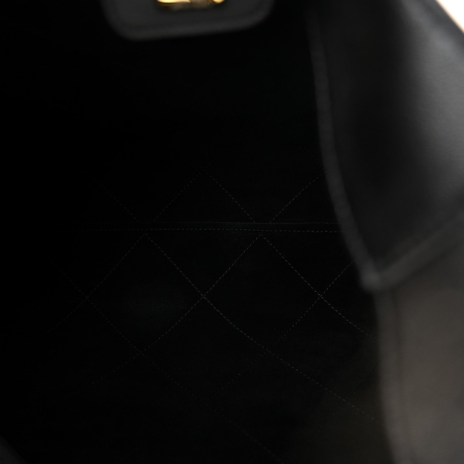 Chanel Shiny Lambskin Quilted Medium Hobo Black 12 of 21