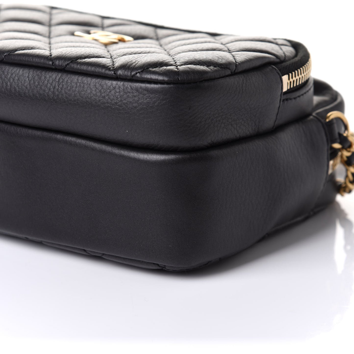 Calfskin Quilted Day Trips Camera Case Black