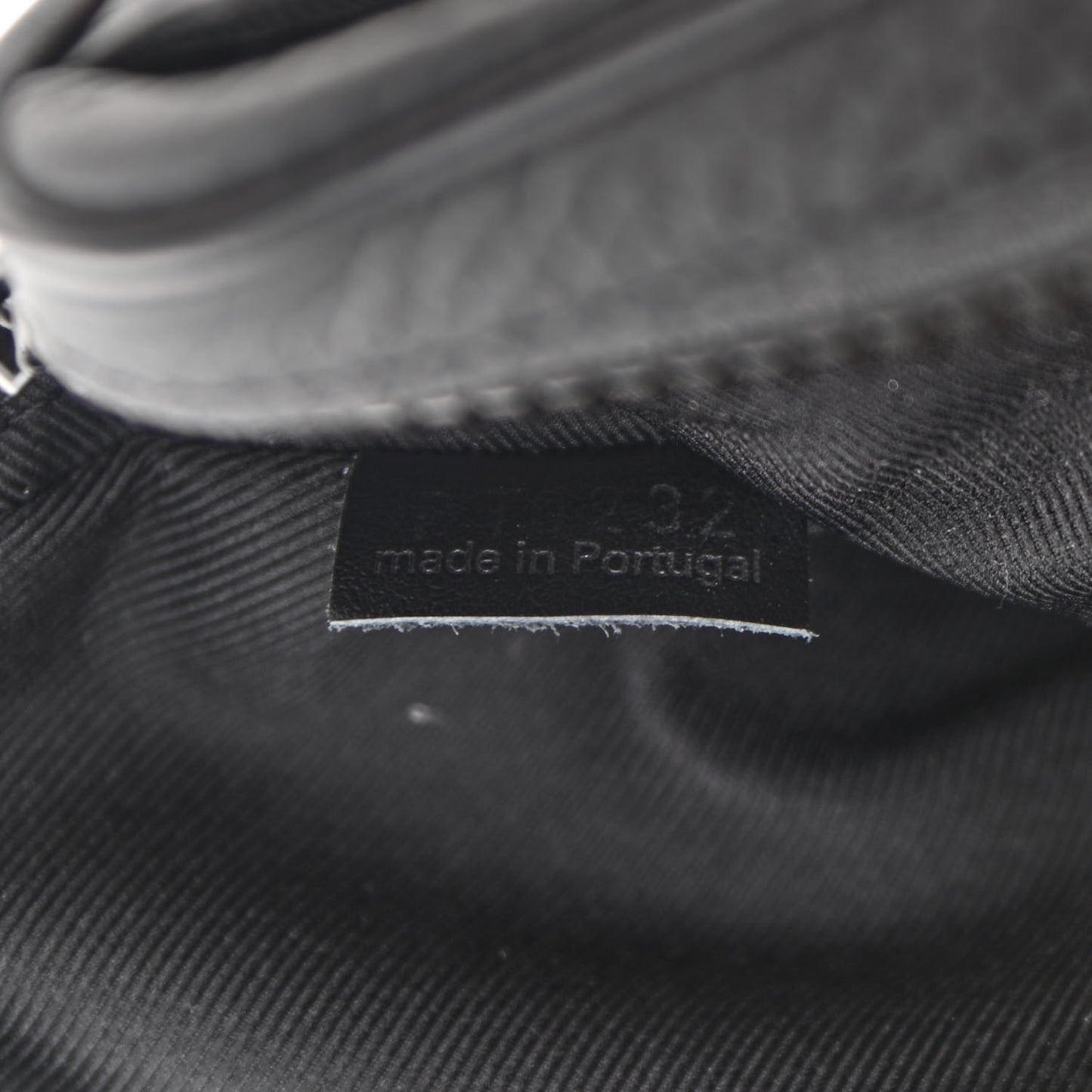 Taurillon Monogram Uniformes Solar Ray Soft Pochette Volga Belt Bag Black