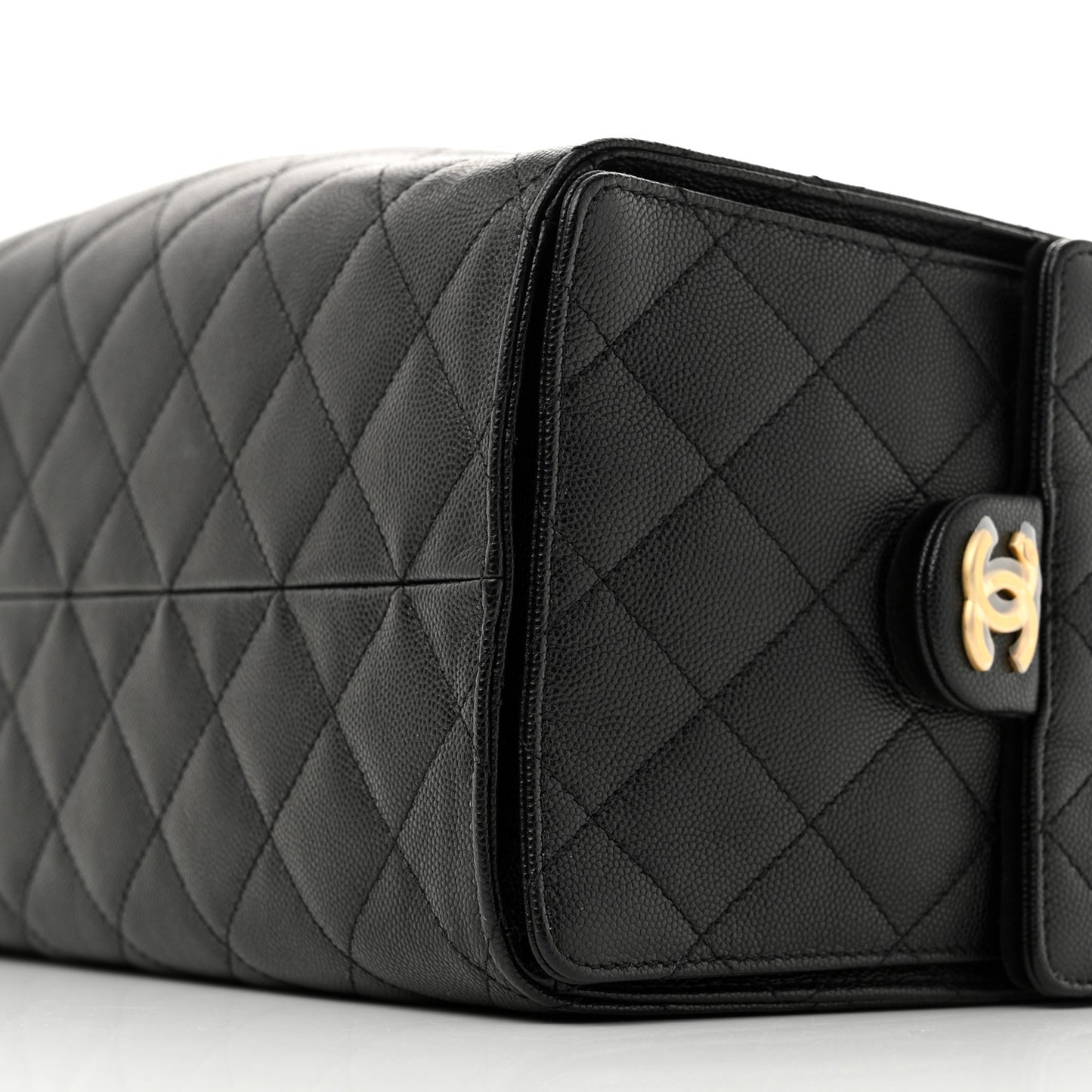 Caviar Quilted Medium Chanel 25 Handbag Black