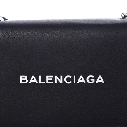 Balenciaga Pebbled Calfskin Everyday Chain Wallet Black 6 of 8