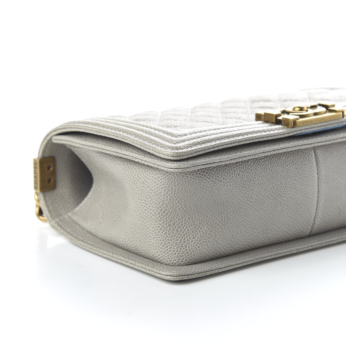 Caviar Quilted Medium Boy Flap Light Grey