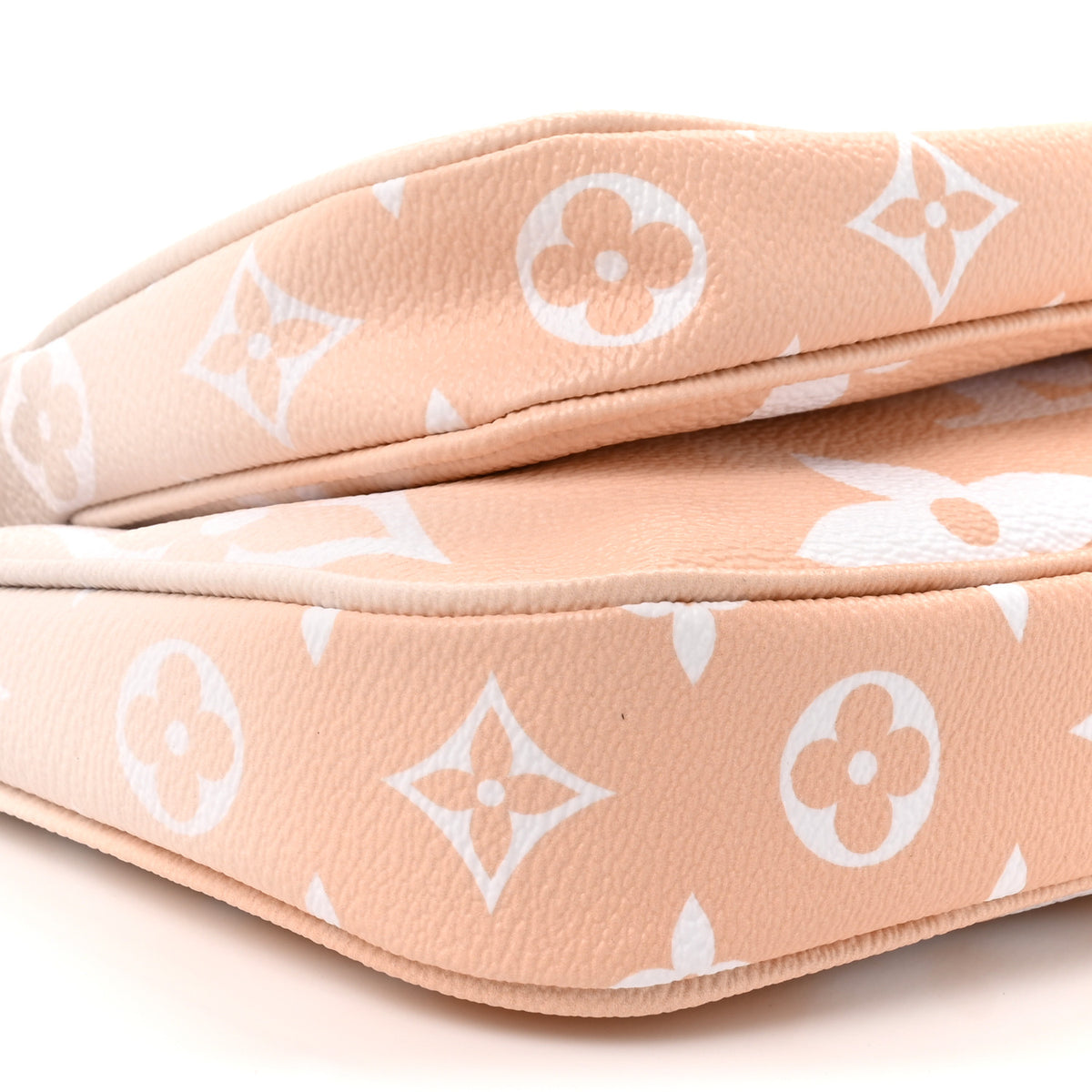 Monogram Giant By The Pool Multi Pochette Accessories Brume