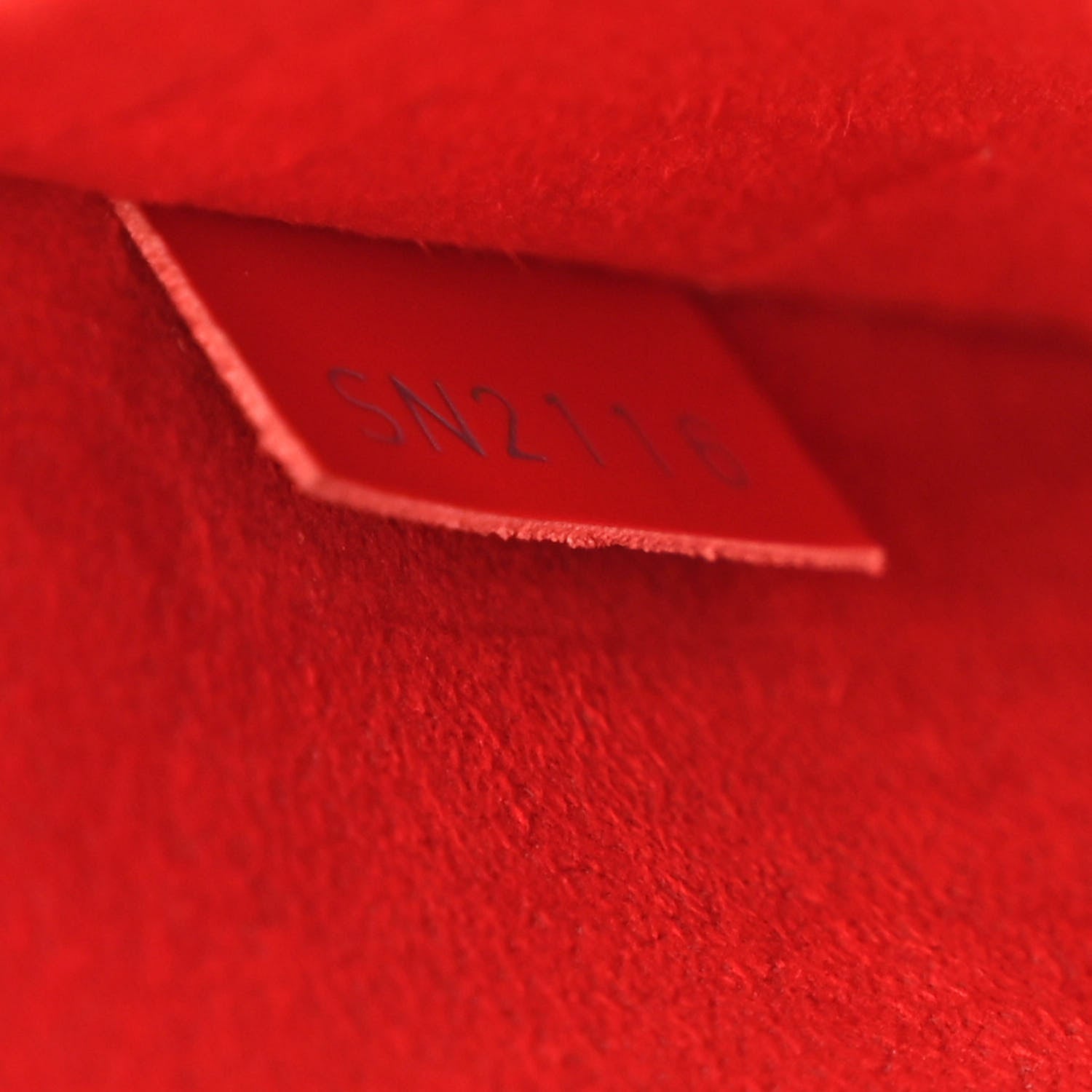 Louis Vuitton Epi Alma BB Coquelicot 7 of 10