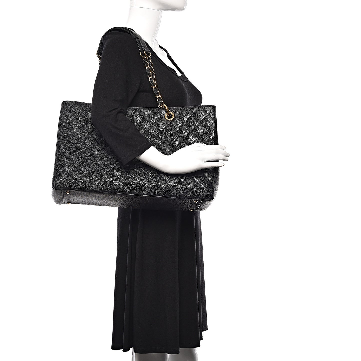 Caviar Quilted XL Grand Shopping Tote GST Black