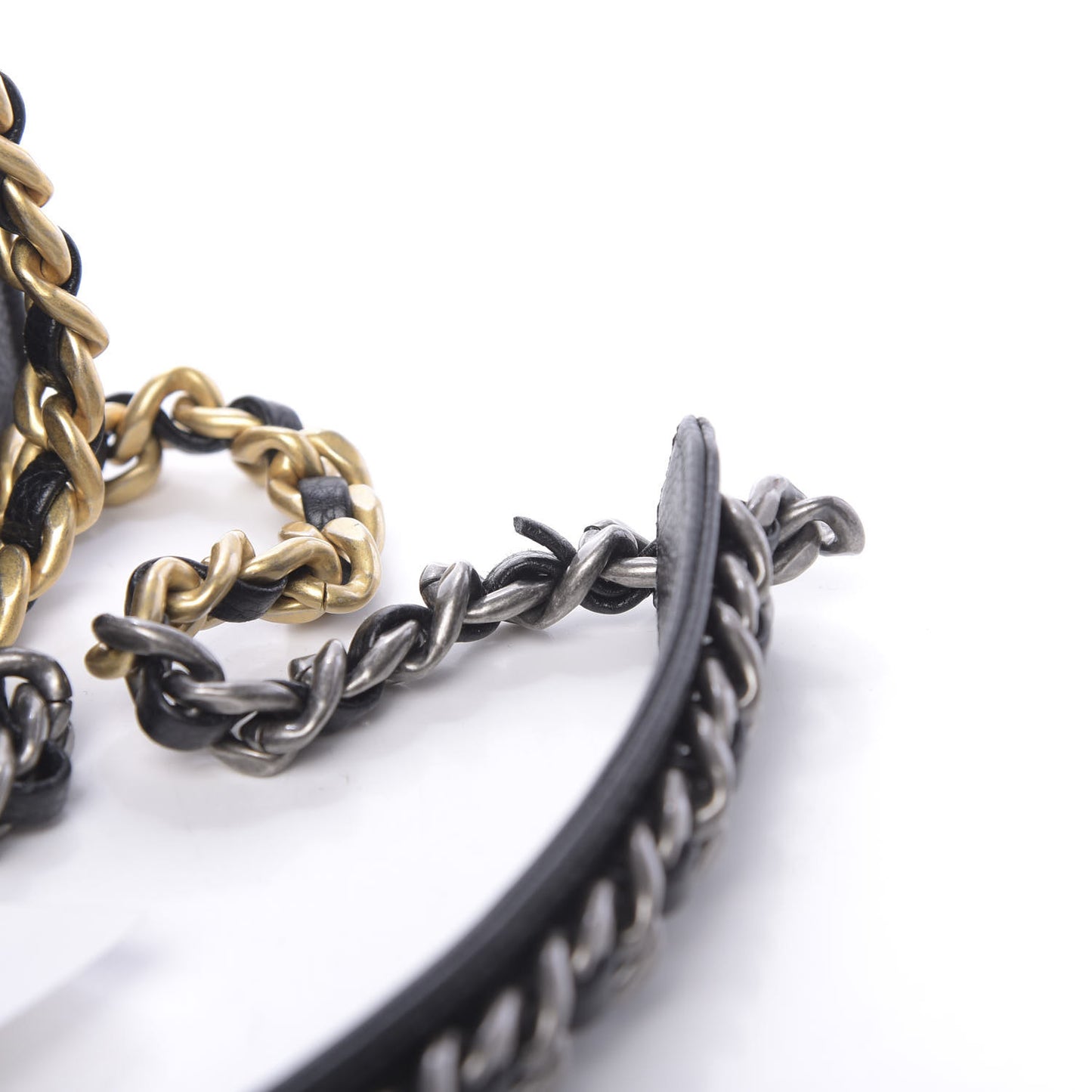 Calfskin Crochet 19 Wallet On Chain WOC Black