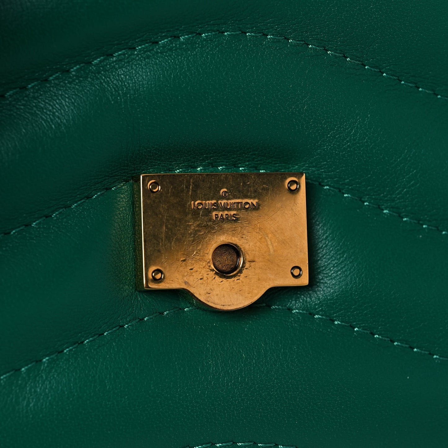 Calfskin New Wave Chain Bag MM NM Emerald