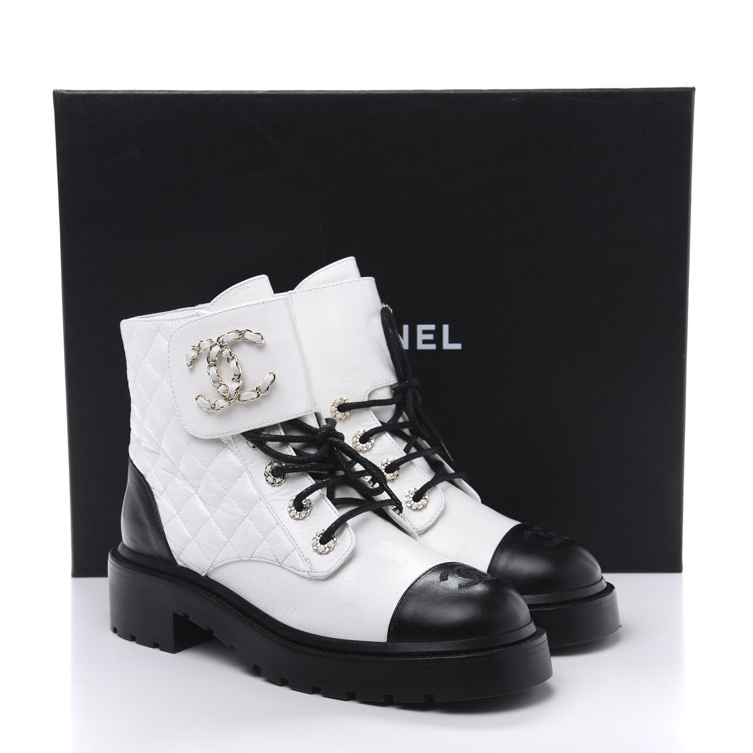 Chanel Shiny Goatskin Calfskin Quilted Lace Up Combat Boots 38.5 White Black 8 of 8