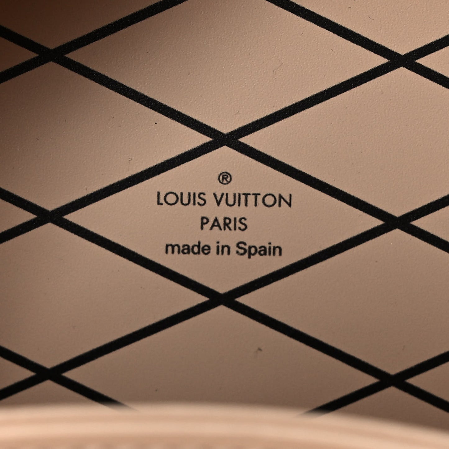 Reverse Monogram Mini Boite Chapeau