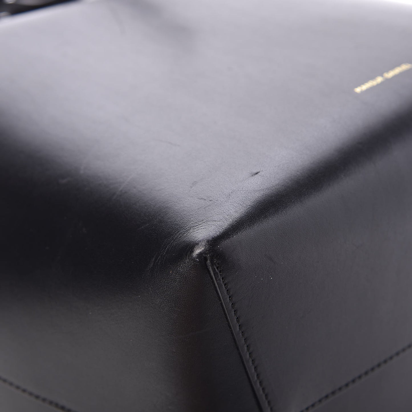 Vegetable Tanned Calfskin Bucket Bag Black Flamma