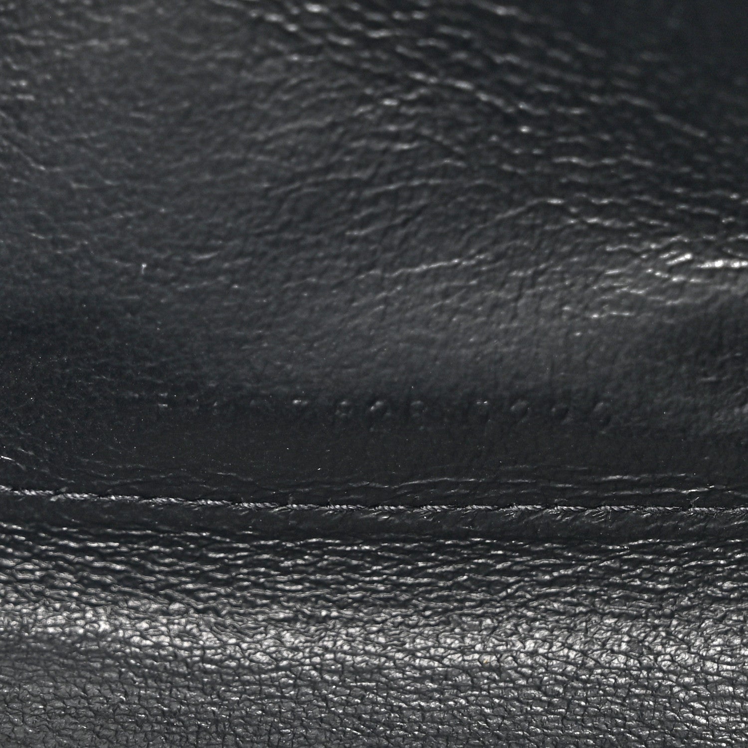 Saint Laurent Grain De Poudre Matelasse Chevron Monogram Chain Wallet Black 8 of 15