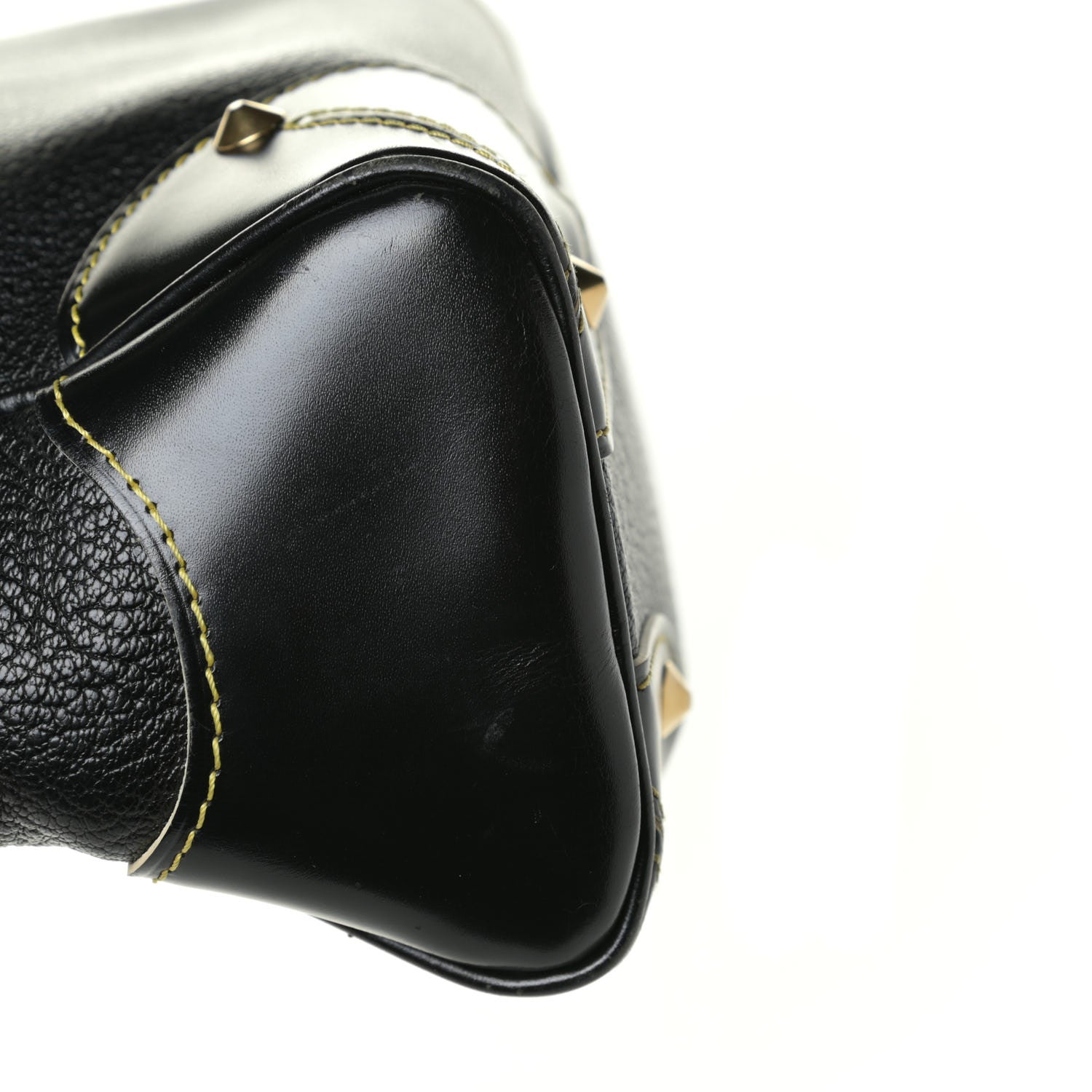 Louis Vuitton Suhali L'Essentiel Black 14 of 15