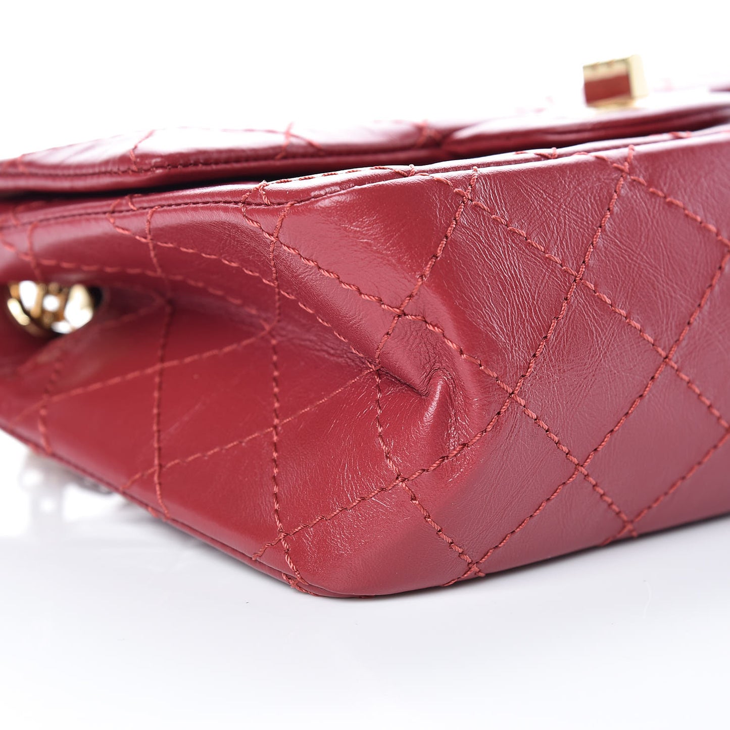Aged Calfskin Quilted 2.55 Reissue 224 Flap Red