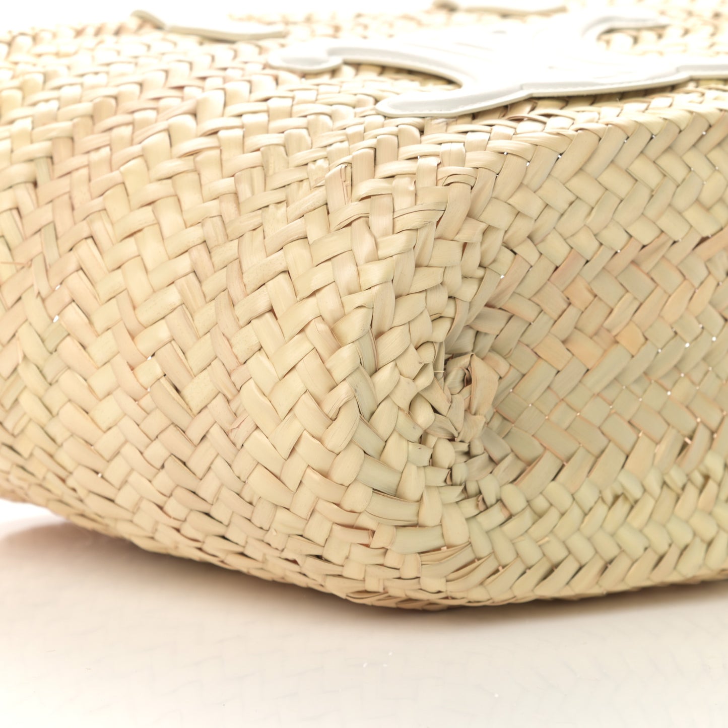 Raffia Calfskin Triomphe Teen Panier White