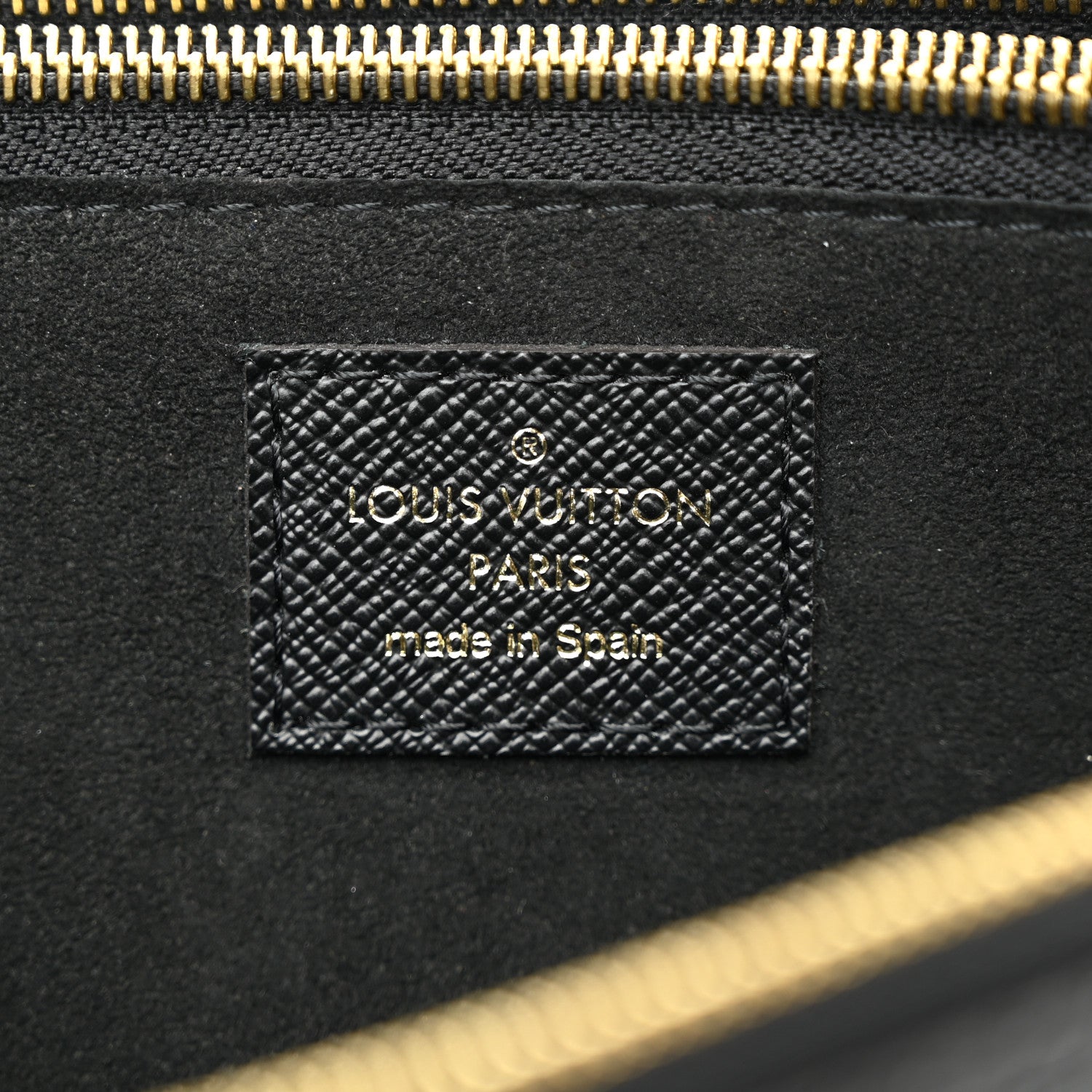 Louis Vuitton Monogram Giant Jungle Pochette Double Zip Black 6 of 9