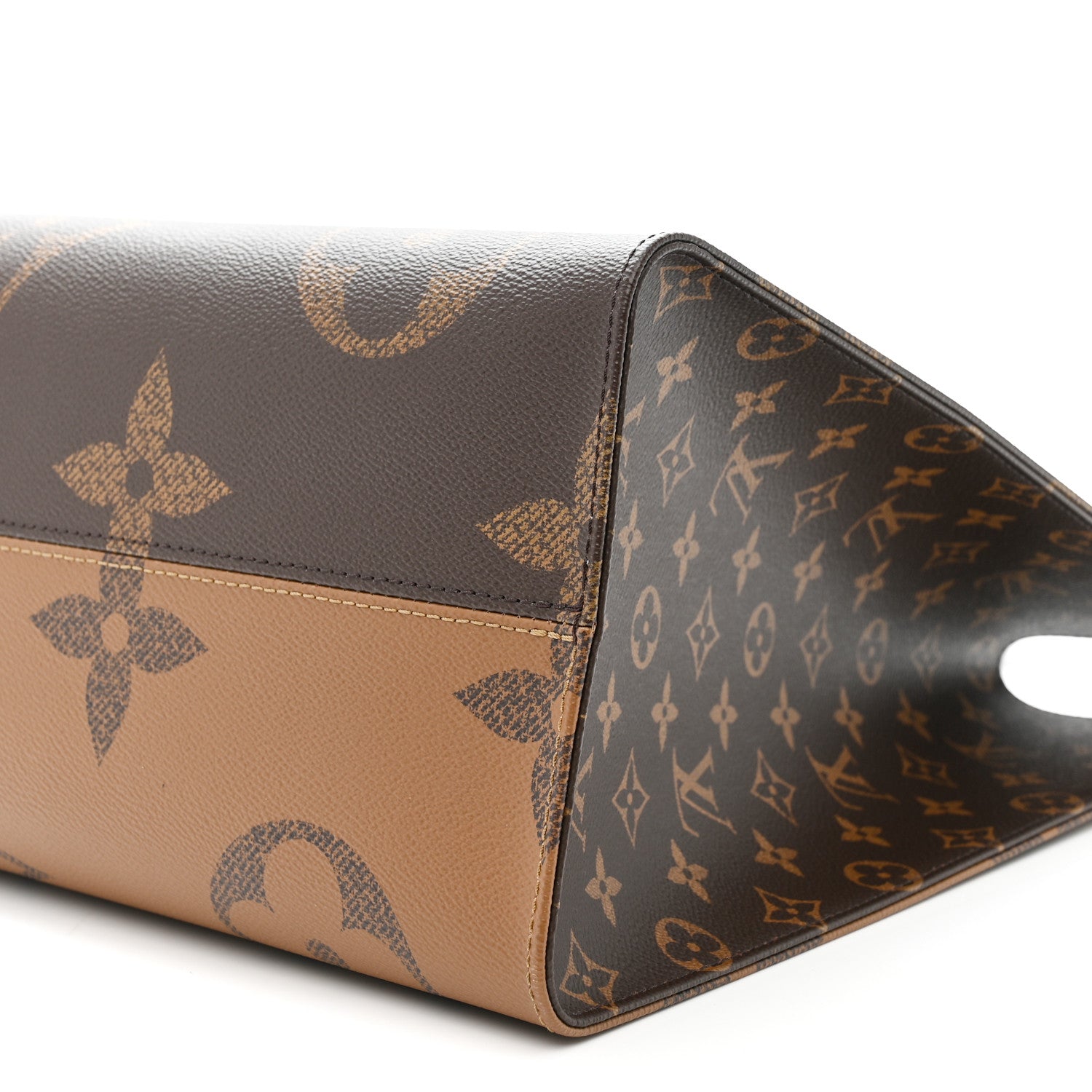 Louis Vuitton Reverse Monogram Giant Onthego GM 9 of 10