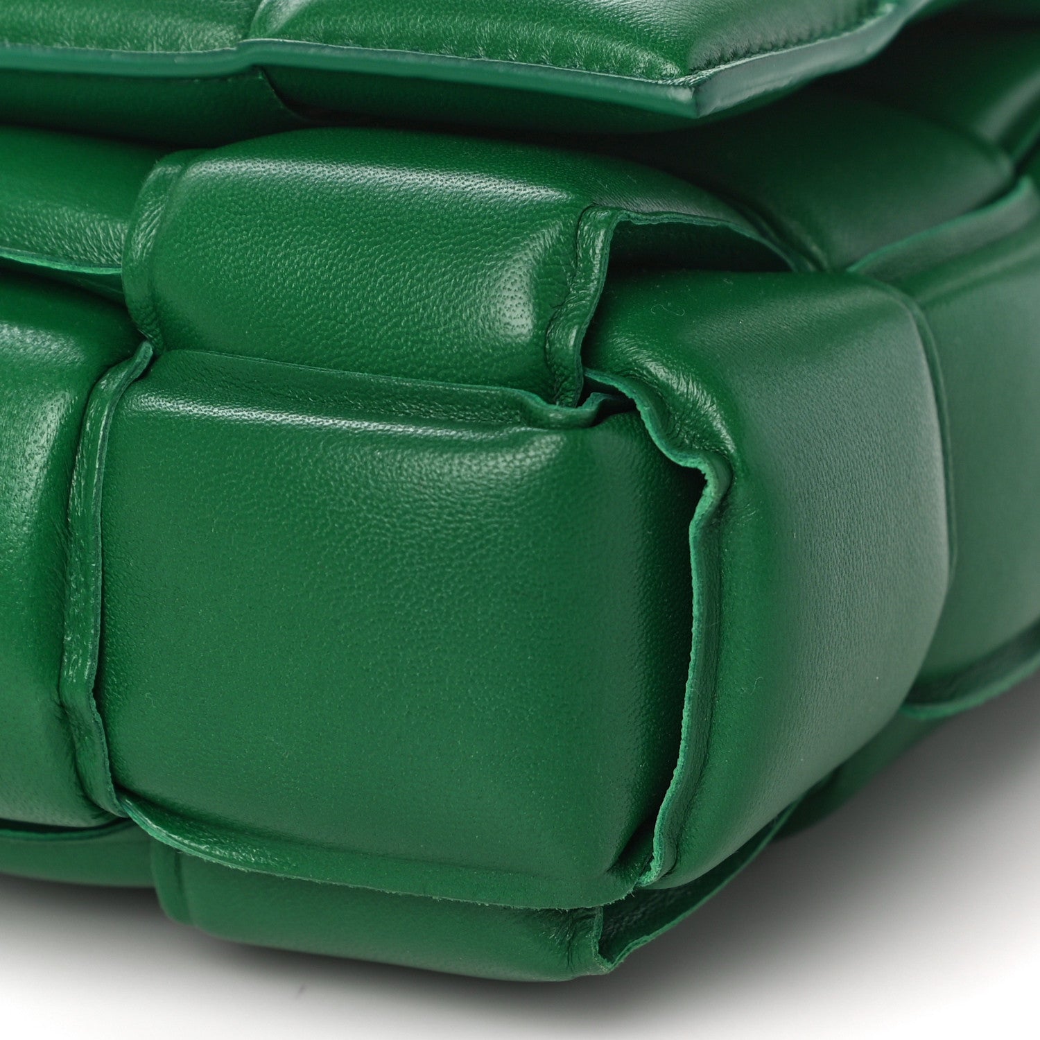 Bottega Veneta Lambskin Maxi Intreccio Padded Chain Cassette Crossbody Bag Racing Green 9 of 10