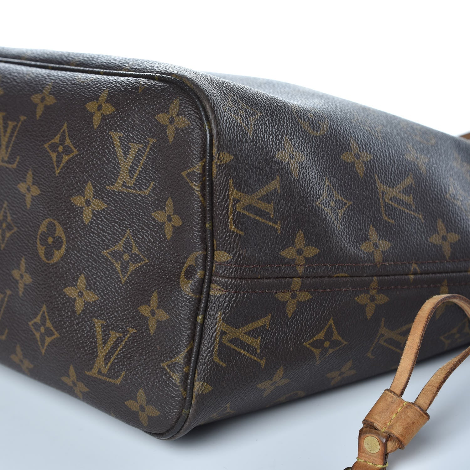 Louis Vuitton Monogram Neverfull MM 9 of 24
